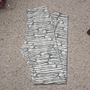 NWT Lularoe Nightmare Before Christmas Legging OS